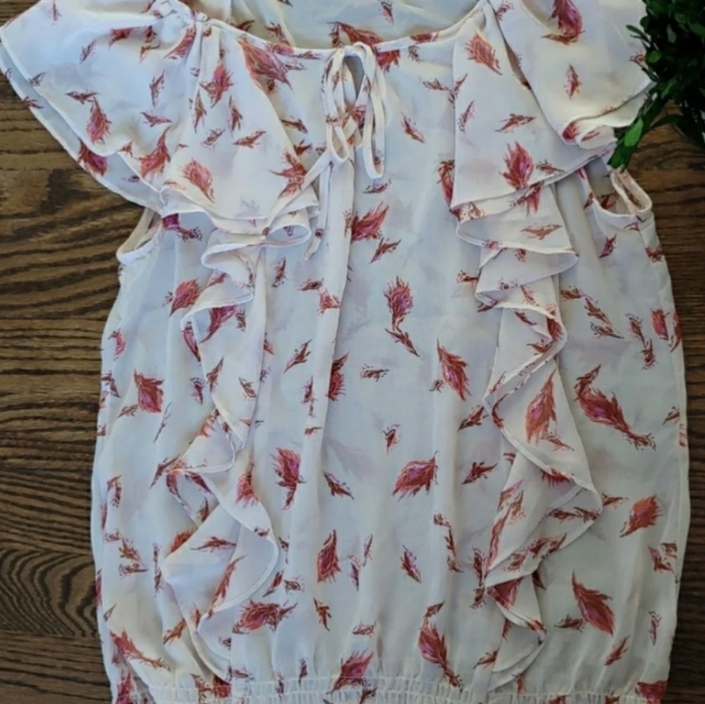 Ana a New Approach blouse size M.
Floral